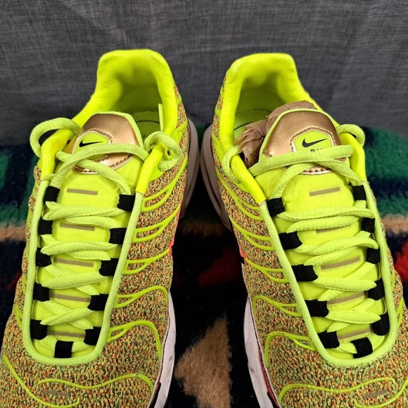 Nike Air Max Plus Volt Hot Punch SE Premium 862201-700 Women's Size 6.5 - Picture 8 of 14